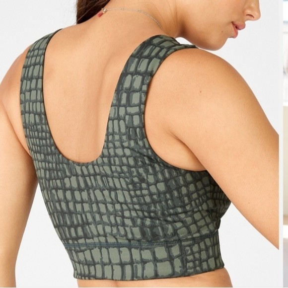 Green Fabletics Harlow Reversible Sports Bra - Picture 3 of 12